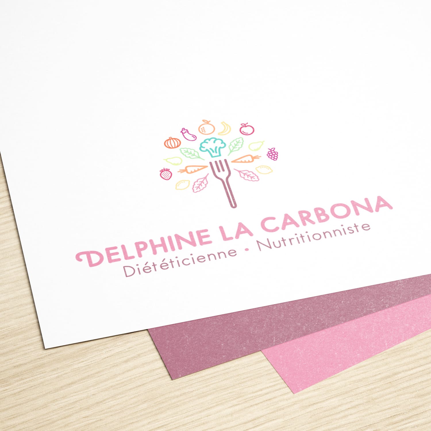 Delphine La Carbona - Mockup Logo